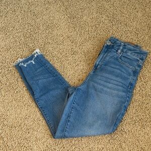 American Eagle Curvy Hi-Rise Distressed Blue Ankle Jeans Women’s Size 6